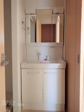 洗面設備　洗髪洗面化粧台