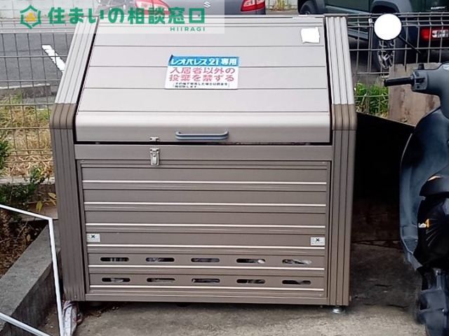 エントランス　ゴミ捨て場