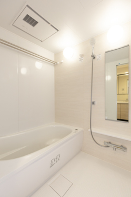 バス・シャワールーム　※写真は同タイプ住戸です。