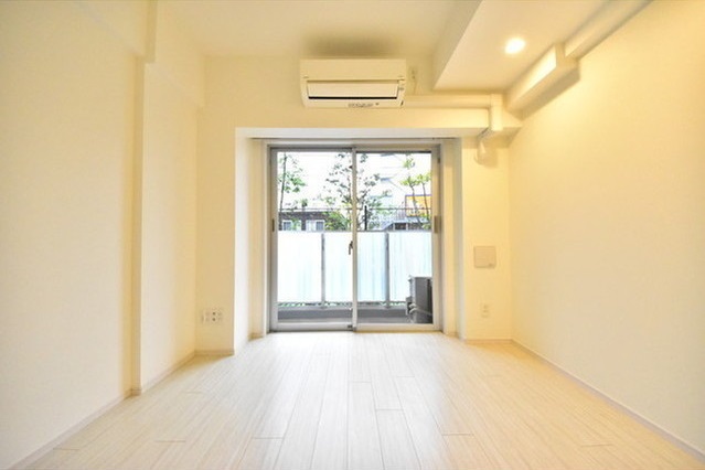 居室・リビング　開放感のあるゆったりとしたお部屋です♪