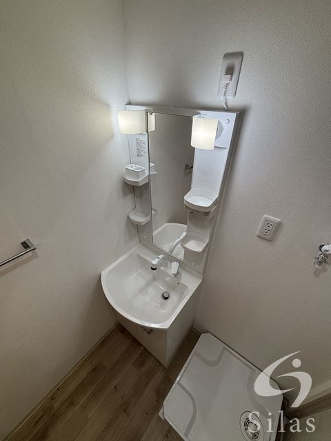 洗面設備　同仕様