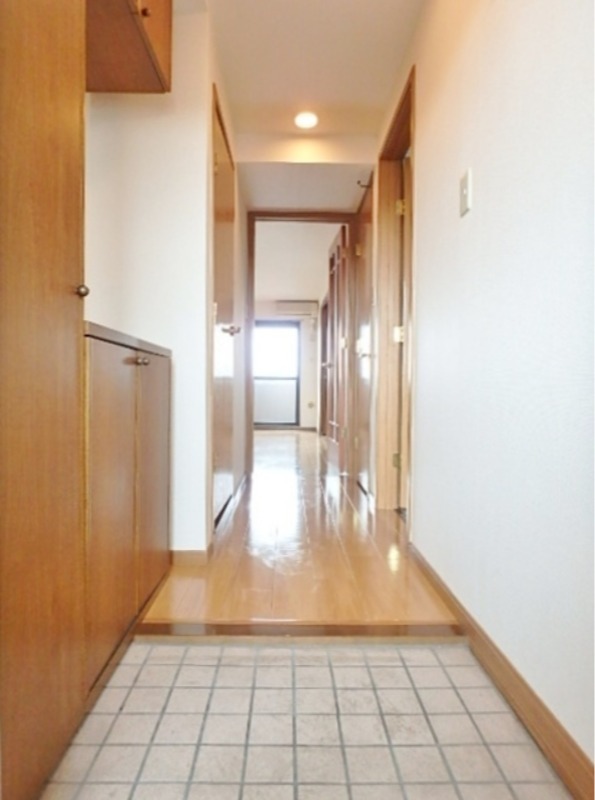 玄関　図面と現状に相違がある場合には現状を優先