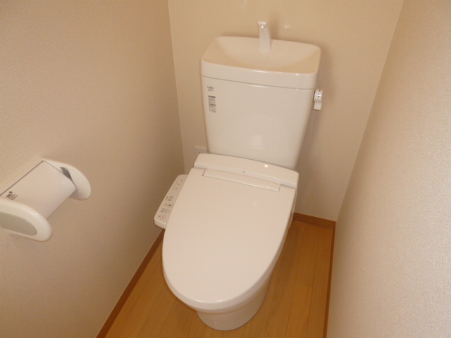 トイレ　シャワー付きトイレ