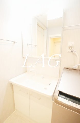 洗面設備　洗面台です（モデルルームです）