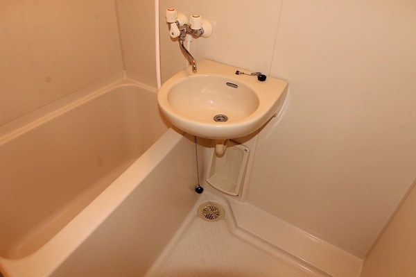 バス・シャワールーム　※現況を優先します。