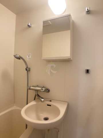 洗面設備　カデンザ大塚