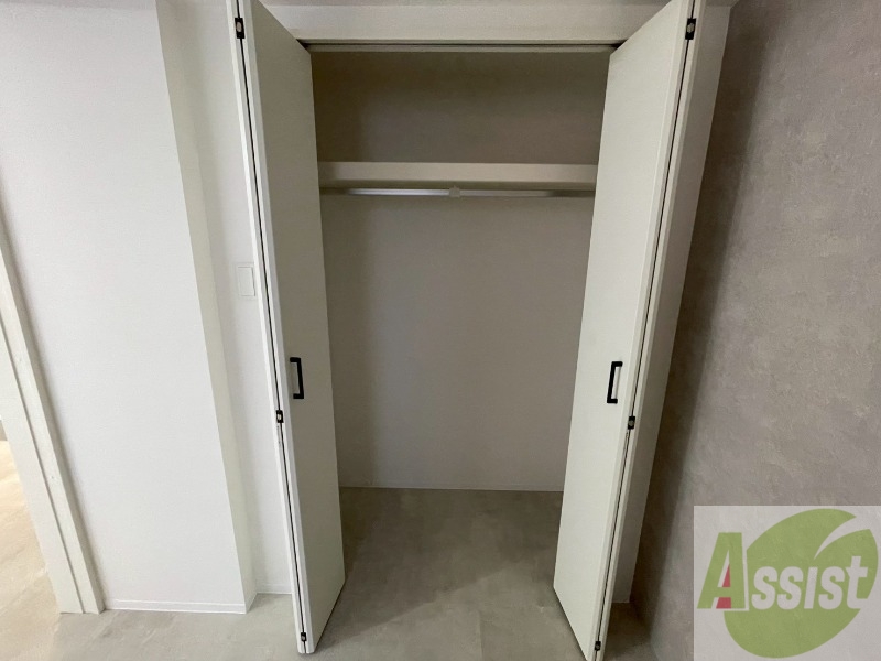 収納　洋室にはクローゼットがあるのですっきり片付きそうです。