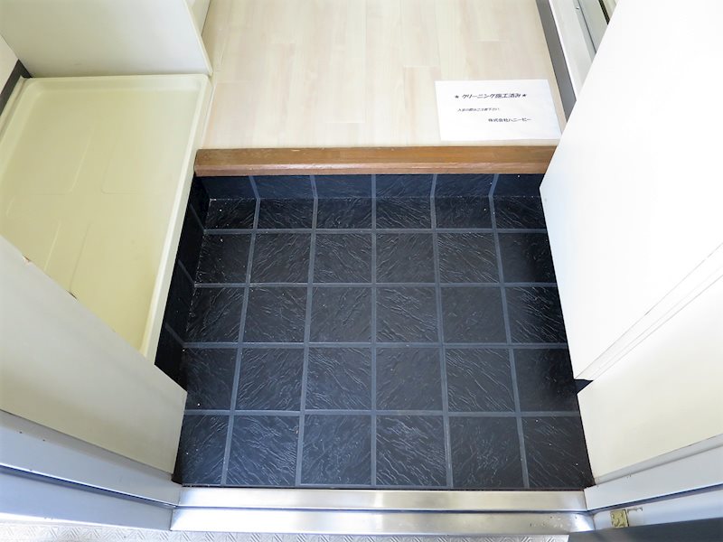 玄関　参考写真