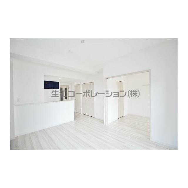 居室・リビング　物件画像