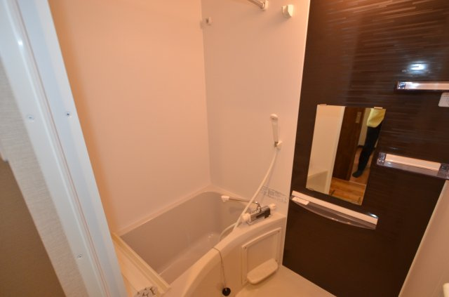 バス・シャワールーム　バストイレ別でおすすめです☆