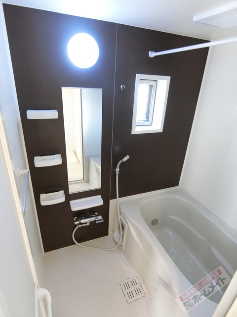 バス・シャワールーム　追い焚き付で寒い日も温まります♪