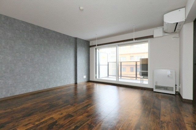 居室・リビング　かなり広いリビングです☆