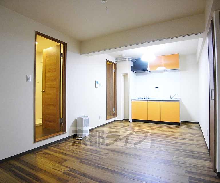 居室・リビング　広いリビングです。