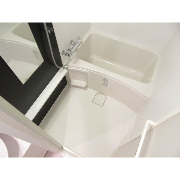 バス・シャワールーム　浴室乾燥機付きです