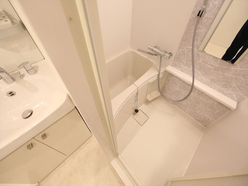 バス・シャワールーム　バスルーム　浴室暖房乾燥機付き