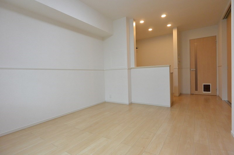 居室・リビング　フローリング仕上げ