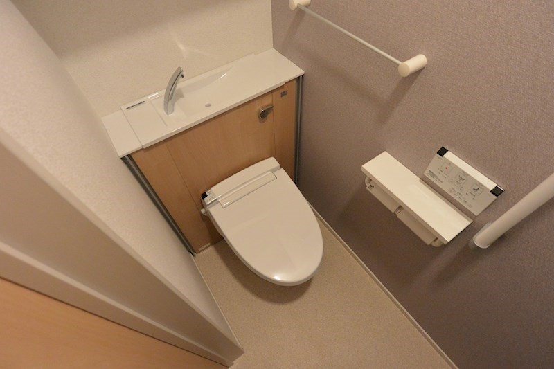 トイレ　トイレ