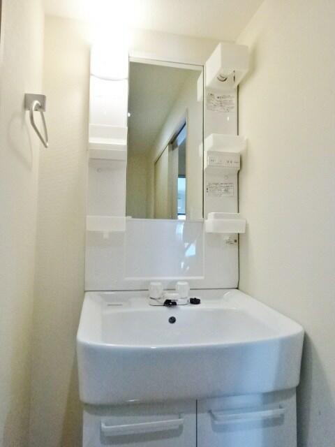 洗面設備　※同じ間取りの別室の写真です。ご参照ください。