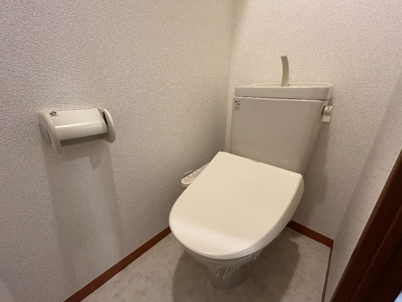 トイレ　別号室