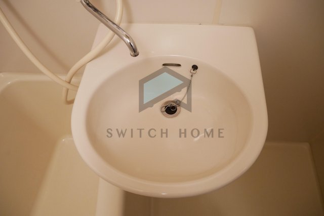 洗面設備　使いやすい洗面台です