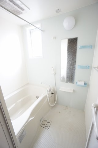 バス・シャワールーム　※同物件・同タイプの写真です。
