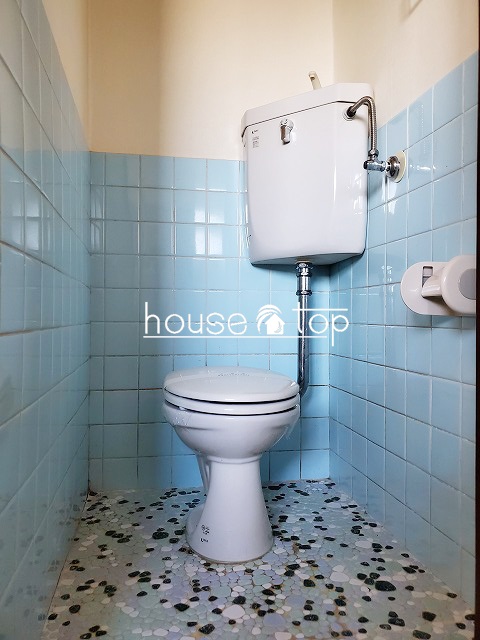 トイレ　水廻りも綺麗にリフォーム済み