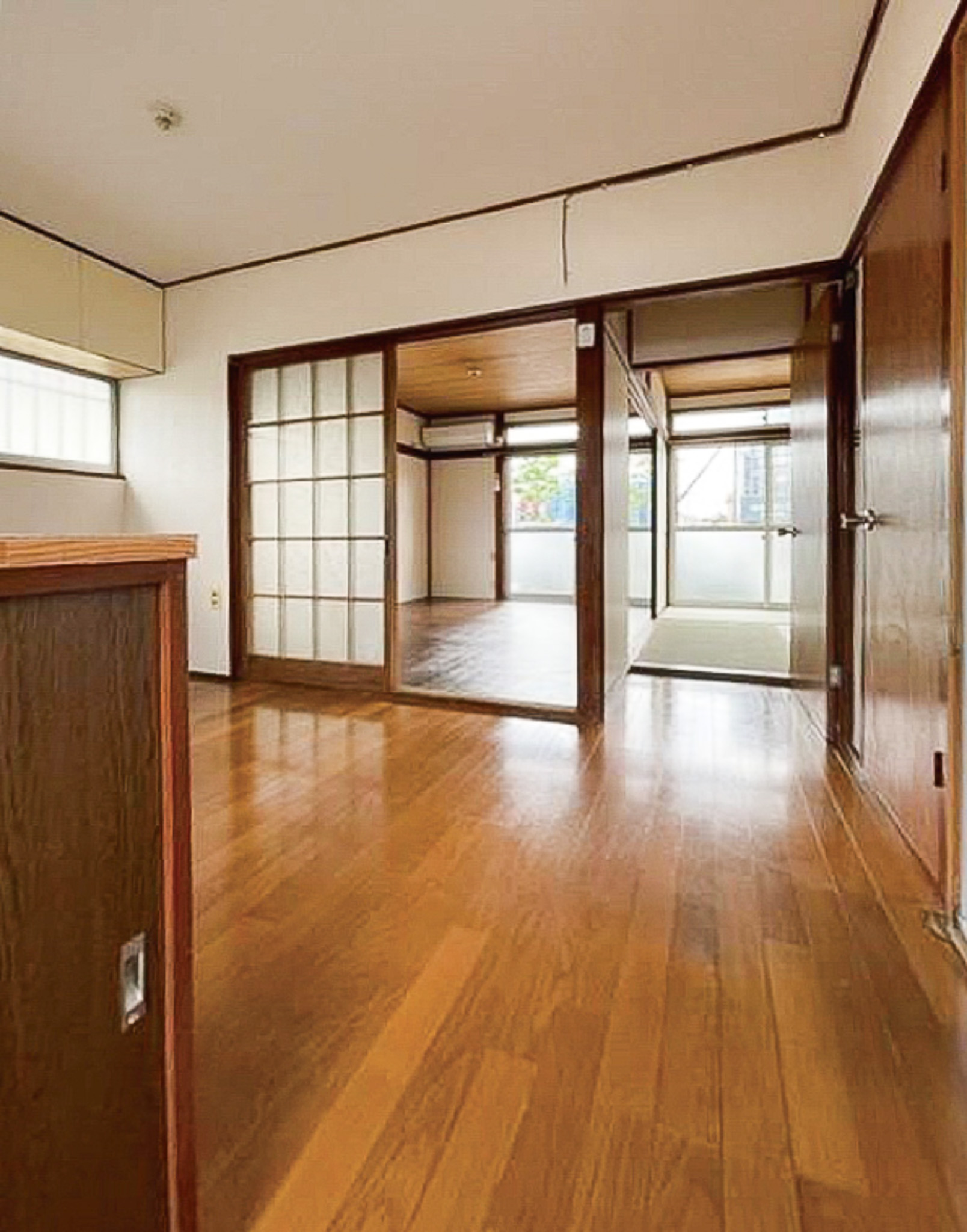 幸町3丁目アパートの居間写真