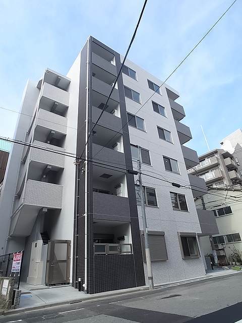 建物外観　６階建ての賃貸マンション