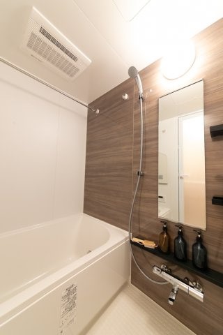 バス・シャワールーム　バス※別部屋参考写真