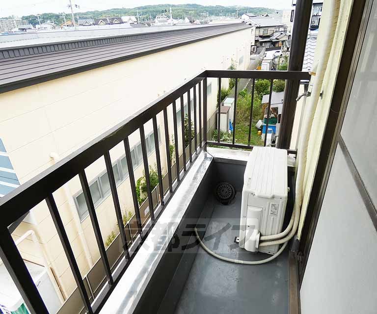 バルコニー　明るいバルコニーです。