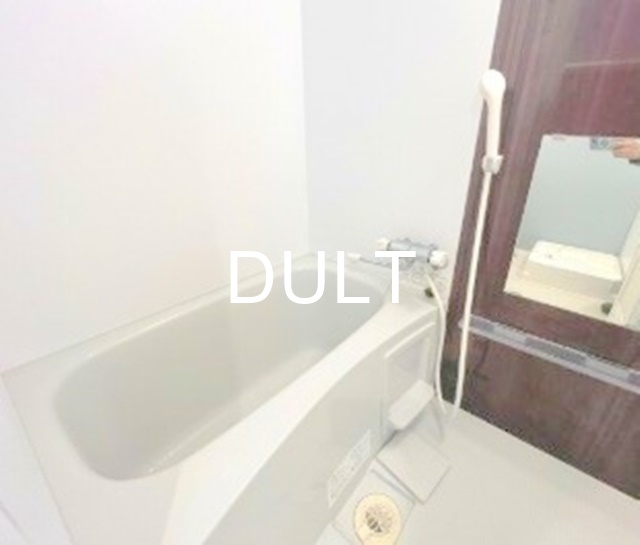 バス・シャワールーム　バスルームです。