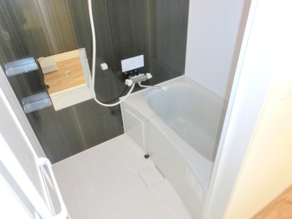 バス・シャワールーム　ゆったりとしたお風呂です♪