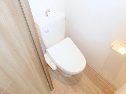トイレ　ウォシュレット付きです♪