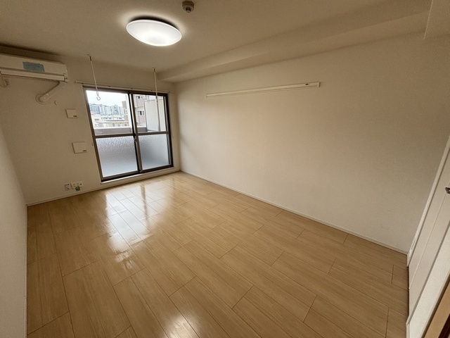 居室・リビング　別号室の写真です