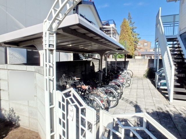 その他共有部分　★屋根付き駐輪場★