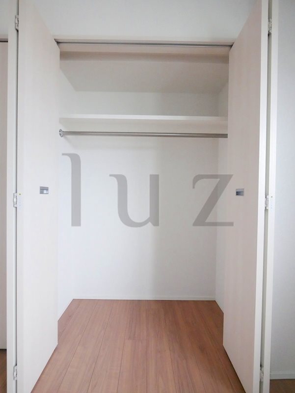 収納　パイプハンガー付きのクローゼット完備です！