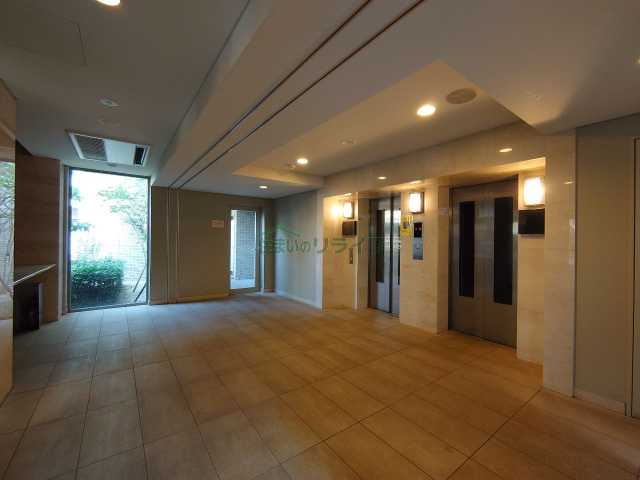 ロビー　プレミアコンフォート西荻窪