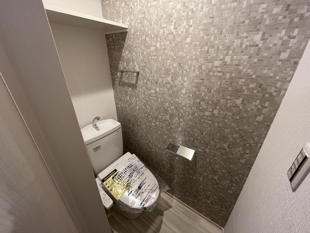 トイレ　※別号室参考写真