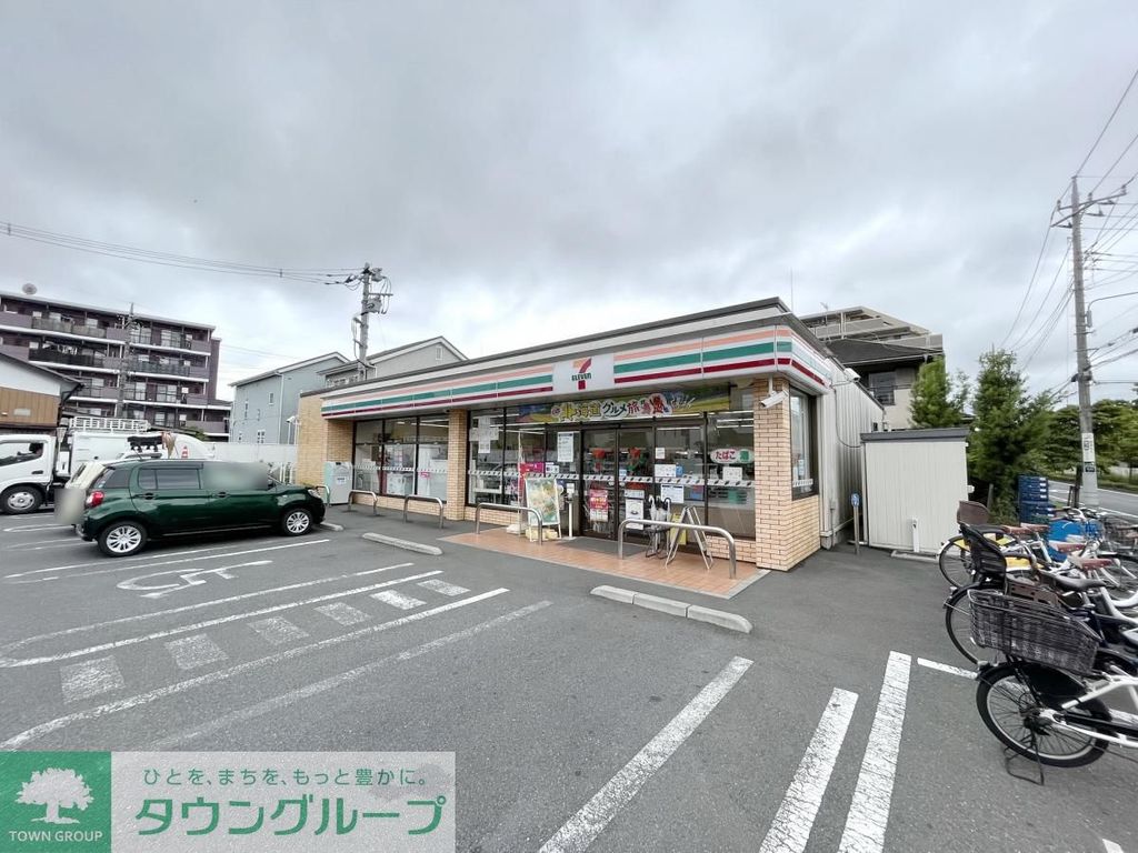 コンビニ　セブンイレブン東浦和駅北通り店（コンビニ）まで910m