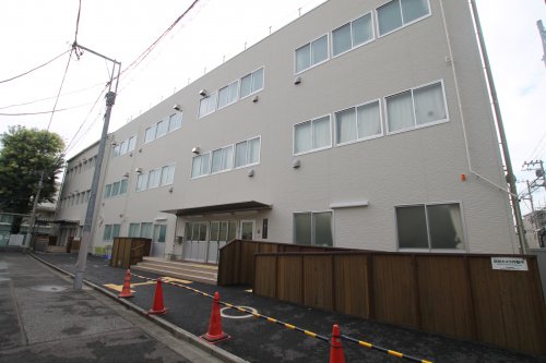 小学校　文京区立誠之小学校（小学校）まで546m