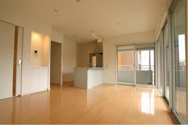 居室・リビング　エントランス