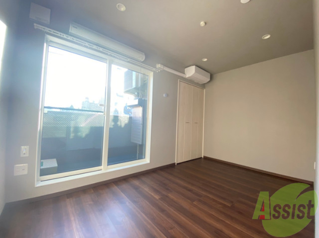 居室・リビング　南向きなので日当たりも良好ですよ～。嬉しいですね。