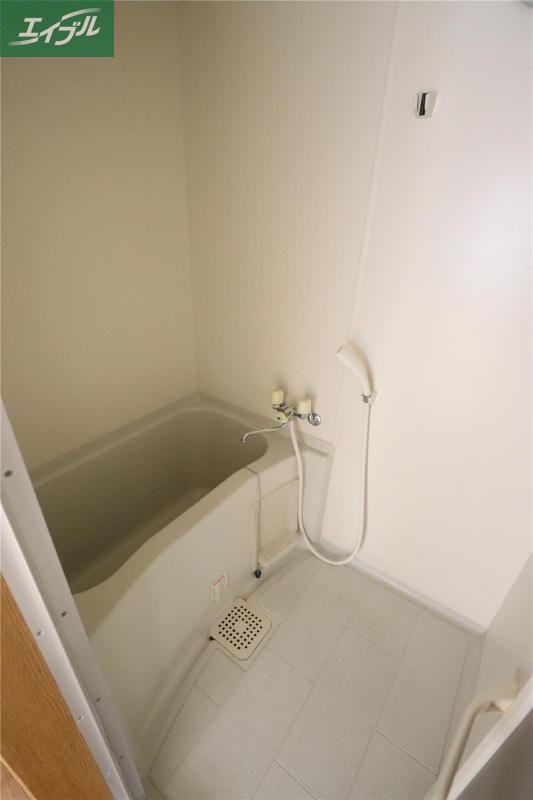 バス・シャワールーム　バスルーム