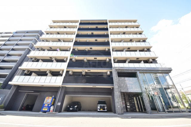 建物外観　エステムコート難波WEST-SIDEVIグラッド　外観