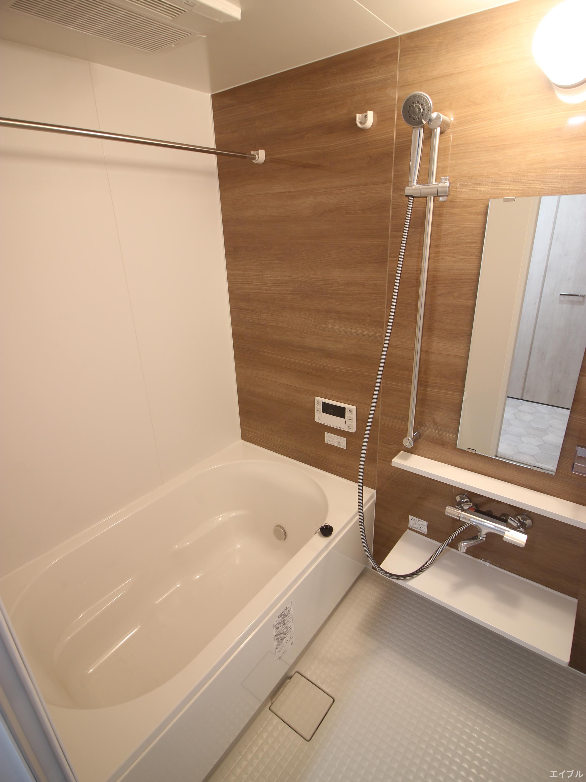 バス・シャワールーム