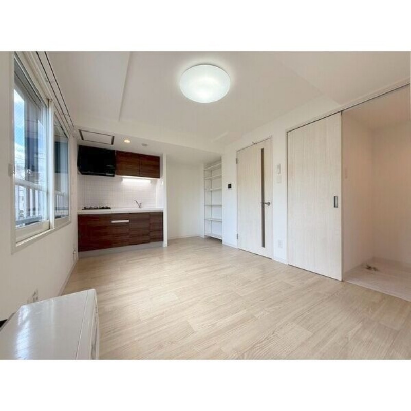 居室・リビング　広々リビングスペースございます！