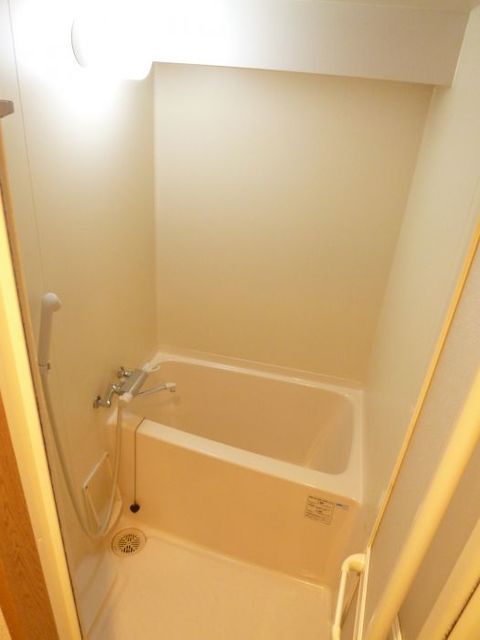 バス・シャワールーム　浴室はサーモスタット水栓！