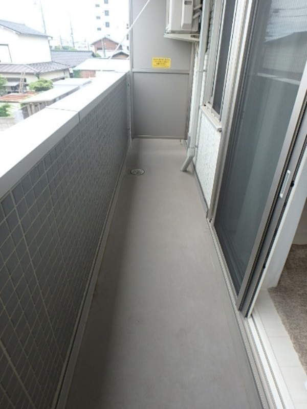 バルコニー　図面と現状に相違がある場合には現状を優先