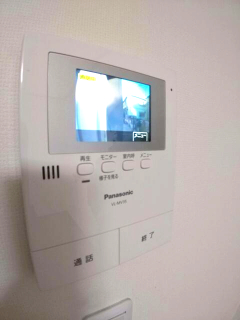 その他　モニター付きインターホンです
