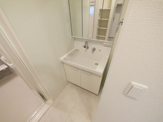 洗面設備　脱衣スペースもあります